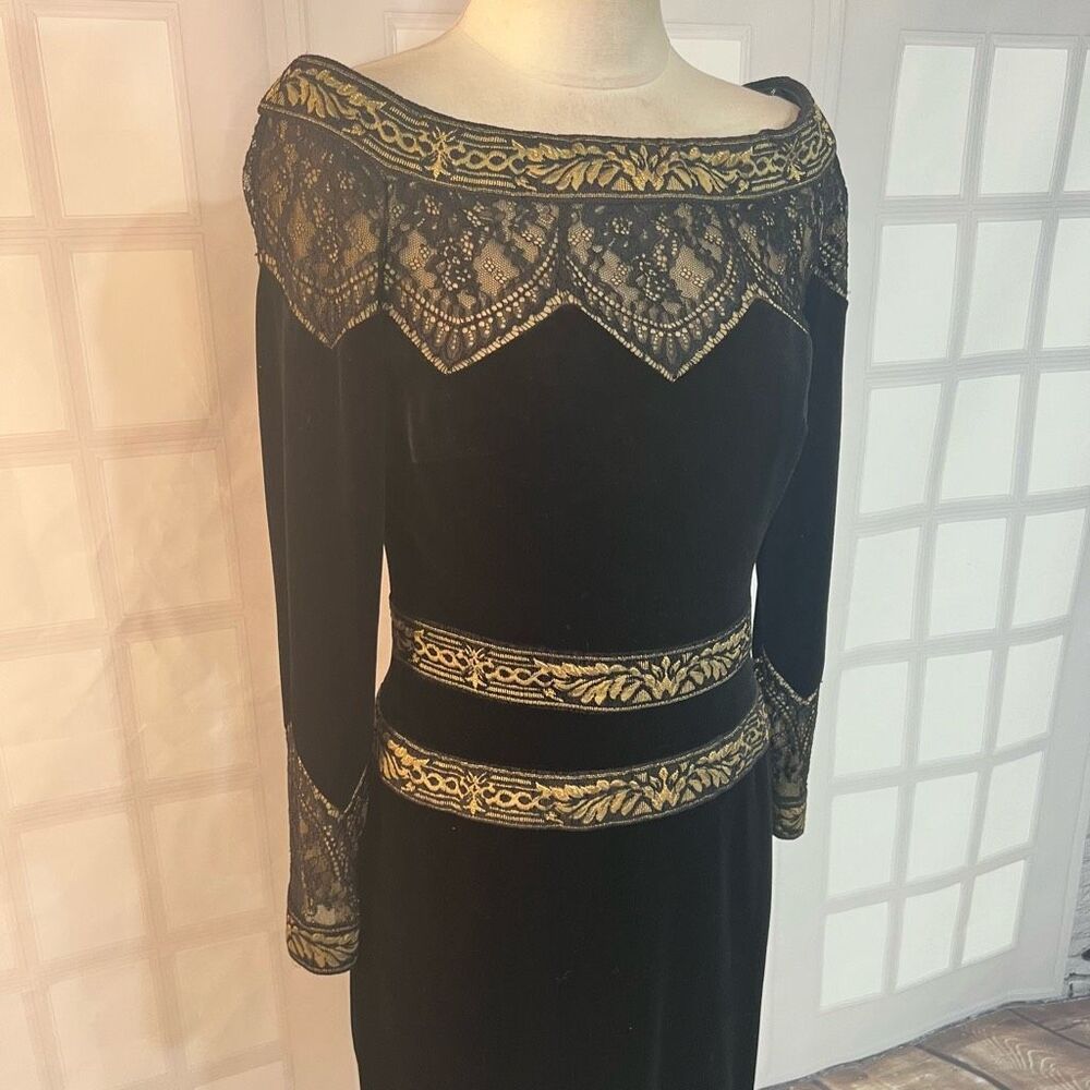 Tadashi Shoji Black Cotta Long Sleeve Off-Shoulder Lace Sheath Dress Size 4